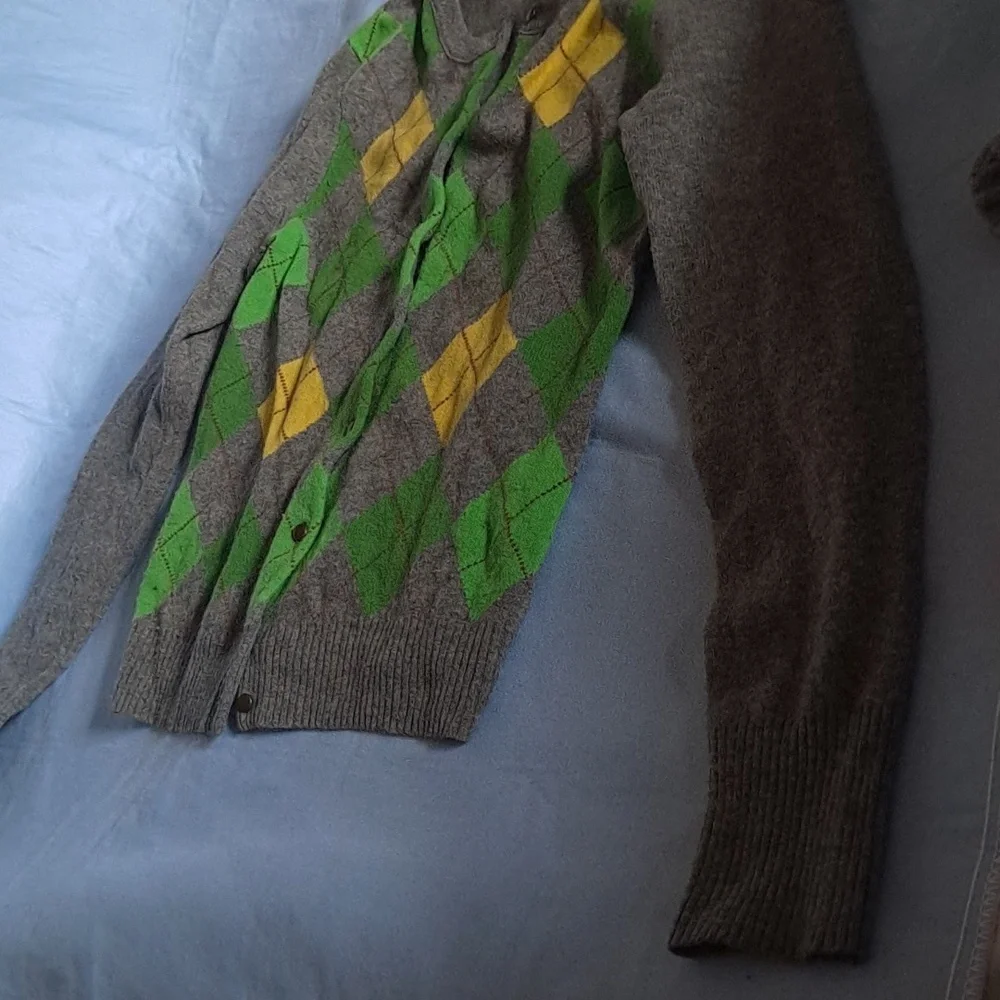 Sweater - Picture 4 of 4
